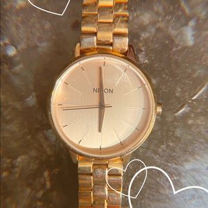 ✨🌹 Nixon Kensington Rose Gold Watch 🌹✨